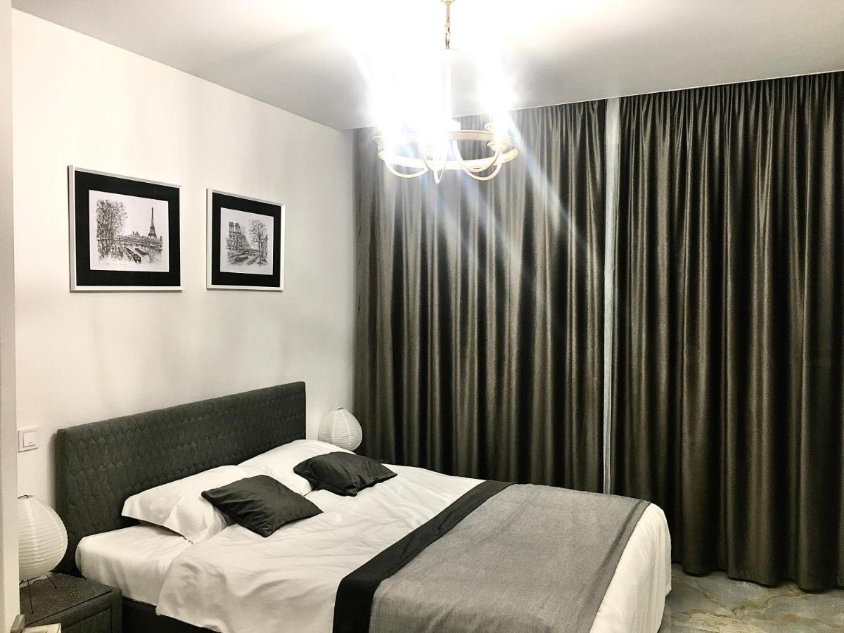לבוב 4-Room Jacuzzi Apartment מראה חיצוני תמונה